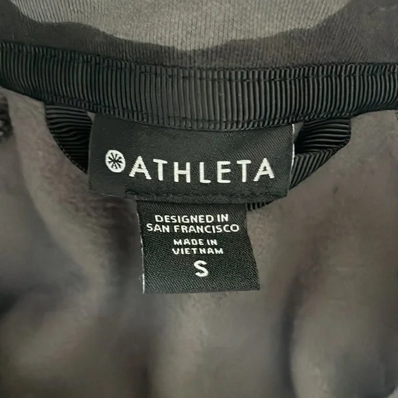 NWOT ATHLETA TRIUMPH PRINTED HOODIE. - Picture 7 of 7